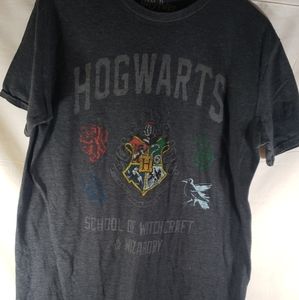 Hogwarts T shirt size Medium